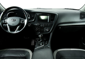 Подержанный автомобиль Kia Optima Sedan 2013 года (9 фото)