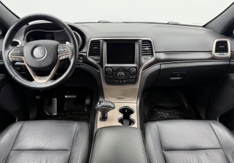 Подержанный автомобиль Jeep Grand Cherokee 2014 года (13 фото)