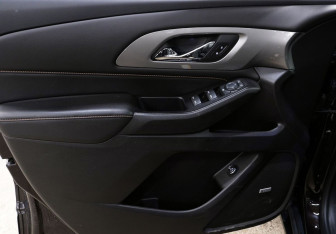 Подержанный автомобиль Chevrolet Traverse 2018 года (15 фото)