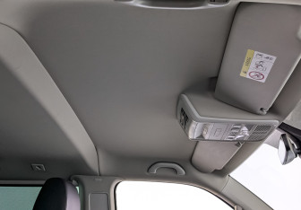 Подержанный автомобиль Volkswagen Multivan 2020 года (22 фото)