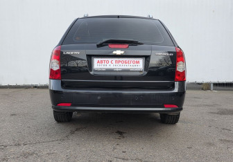 Подержанный автомобиль Chevrolet Lacetti Wagon 2012 года (6 фото)