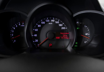 Подержанный автомобиль Kia Picanto 2012 года (11 фото)