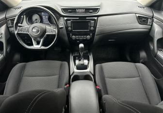 Подержанный автомобиль Nissan X-Trail 2021 года (11 фото)