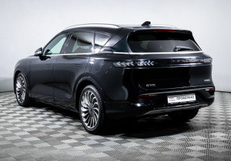 Подержанный автомобиль Voyah Free 2023 года (7 фото)