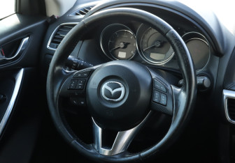 Подержанный автомобиль Mazda CX-5 2016 года (16 фото)