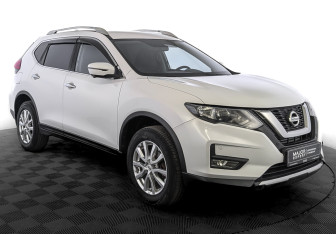 Подержанный автомобиль Nissan X-Trail 2018 года (3 фото)