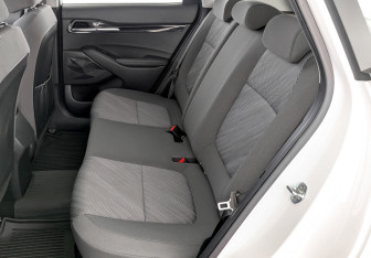 Подержанный автомобиль Kia Seltos 2021 года (12 фото)