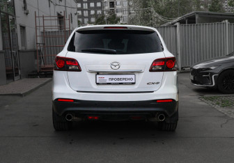 Подержанный автомобиль Mazda CX-9 2012 года (5 фото)
