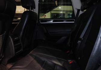 Подержанный автомобиль Volkswagen Touareg 2016 года (3 фото)