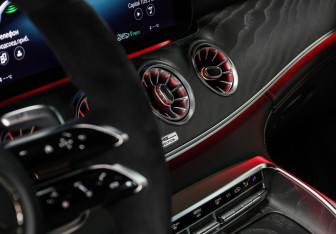 Подержанный автомобиль Mercedes-Benz AMG GT Liftback 2022 года (21 фото)