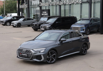 Подержанный автомобиль Audi A3 Sedan 2021 года (26 фото)