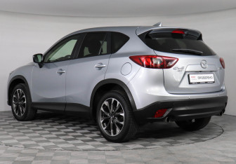 Подержанный автомобиль Mazda CX-5 2015 года (7 фото)