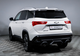 Подержанный автомобиль Chevrolet Captiva 2022 года (7 фото)