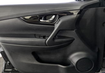 Подержанный автомобиль Nissan X-Trail 2020 года (19 фото)