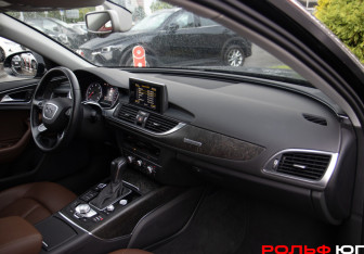 Подержанный автомобиль Audi A6 Sedan 2017 года (8 фото)