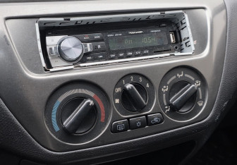 Подержанный автомобиль Mitsubishi Lancer Sedan 2009 года (13 фото)