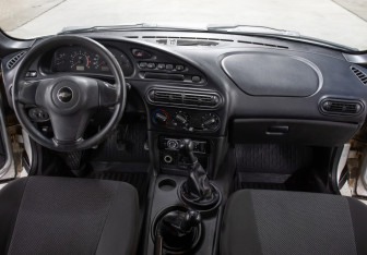 Подержанный автомобиль Chevrolet Niva 2013 года (14 фото)