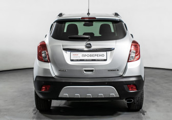 Подержанный автомобиль Opel Mokka 2013 года (6 фото)