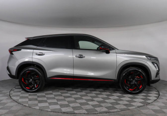 Подержанный автомобиль Omoda C5 2023 года (4 фото)