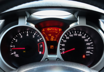 Подержанный автомобиль Nissan Juke 2014 года (9 фото)