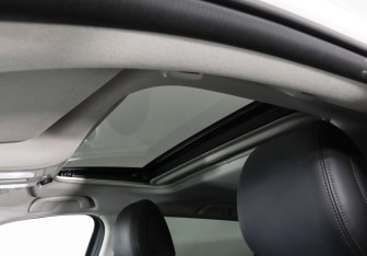 Подержанный автомобиль Mazda CX-8 2022 года (17 фото)