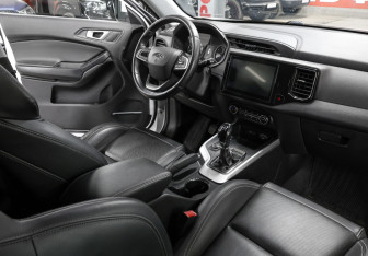 Подержанный автомобиль Chery Tiggo 4 2022 года (11 фото)