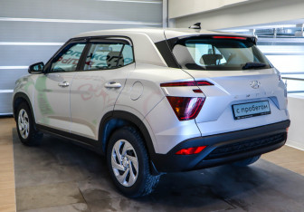 Подержанный автомобиль Hyundai Creta 2021 года (6 фото)