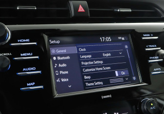 Подержанный автомобиль Toyota Camry Sedan 2020 года (16 фото)