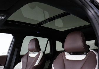 Подержанный автомобиль Geely Monjaro 2023 года (18 фото)