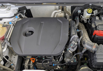 Подержанный автомобиль Omoda C5 2023 года (9 фото)