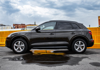 Подержанный автомобиль Audi Q5 2018 года (4 фото)