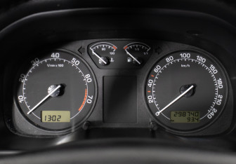 Подержанный автомобиль Skoda Octavia Liftback 2008 года (12 фото)