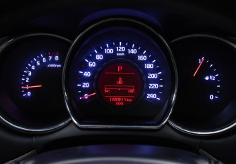 Подержанный автомобиль Kia Ceed Hatchback 2016 года (12 фото)