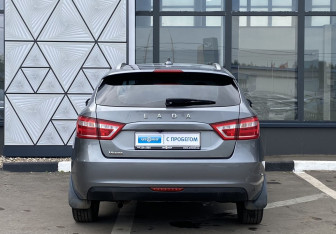 Подержанный автомобиль LADA (ВАЗ) Vesta Wagon 2021 года (6 фото)