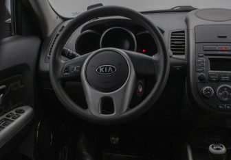 Подержанный автомобиль Kia Soul 2012 года (15 фото)