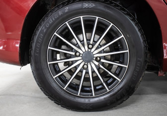 Подержанный автомобиль Peugeot 308 Hatchback 2009 года (16 фото)