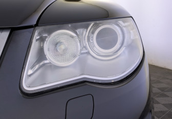 Подержанный автомобиль Volkswagen Touareg 2008 года (16 фото)