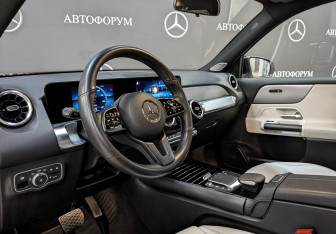 Подержанный автомобиль Mercedes-Benz GLB 2021 года (15 фото)