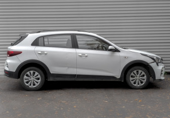 Подержанный автомобиль Kia Rio Hatchback 2021 года (4 фото)