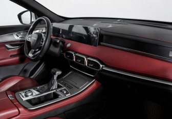 Подержанный автомобиль Jetour X70 Plus 2023 года (9 фото)