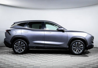 Подержанный автомобиль Jetour Dashing 2023 года (4 фото)