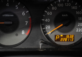 Подержанный автомобиль Nissan Almera Classic 2007 года (12 фото)