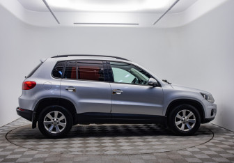 Подержанный автомобиль Volkswagen Tiguan 2012 года (4 фото)