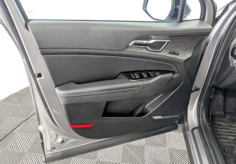 Подержанный автомобиль Kia Sportage 2023 года (19 фото)