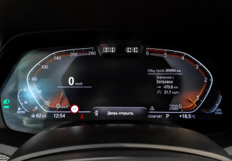 Подержанный автомобиль BMW X5 2020 года (15 фото)
