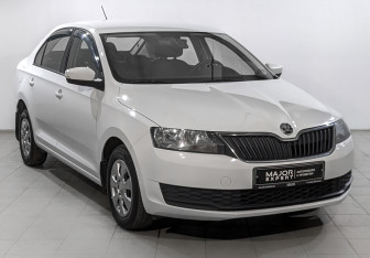 Подержанный автомобиль Skoda Rapid Liftback 2019 года (3 фото)