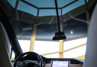 Подержанный автомобиль Tesla Model X 2019 года (20 фото)