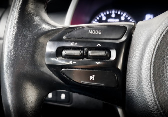 Подержанный автомобиль Kia Rio Hatchback 2021 года (23 фото)