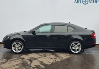 Подержанный автомобиль Skoda Octavia Liftback 2013 года (8 фото)