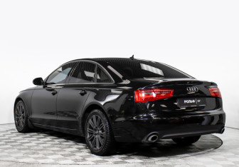 Подержанный автомобиль Audi A6 Sedan 2014 года (7 фото)